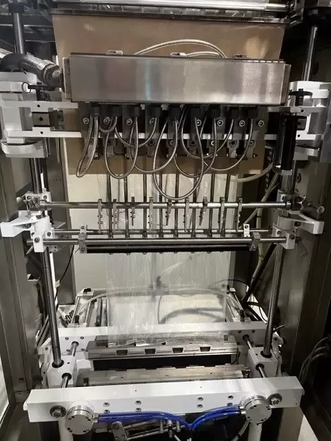 Prodo Pak 601-CSW-8, Vertical Form/ Fill/Seal Machine