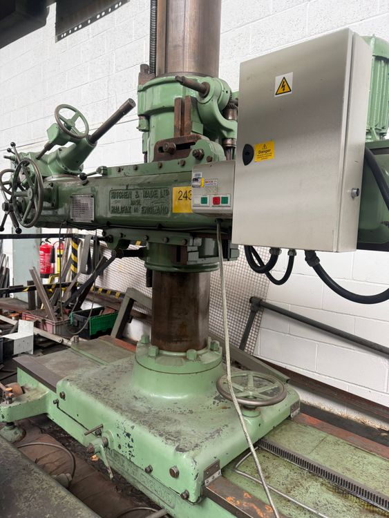Kitchen and Wade PORTABLE RADIAL ARM DRILL Variable Speed