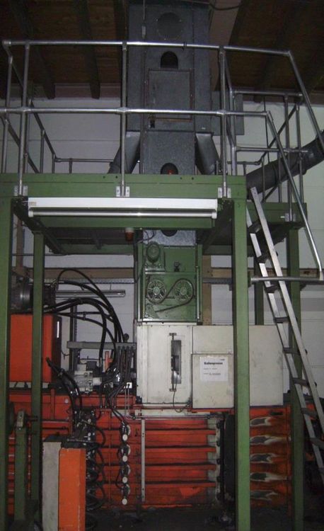 HSM 200 Bale Press