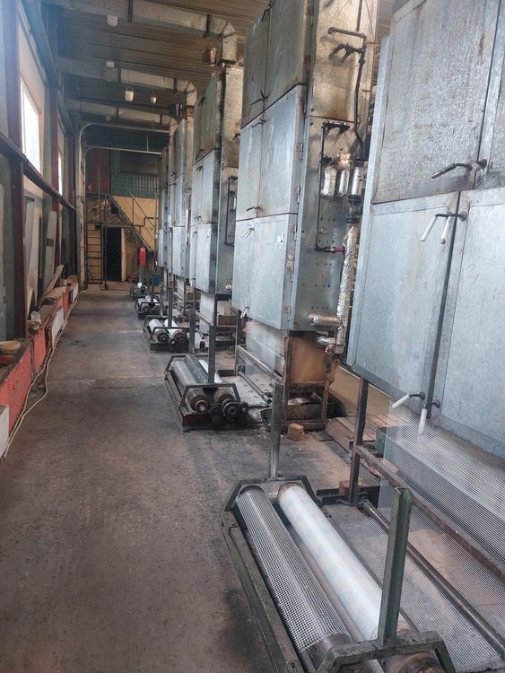 Bastian, Hacoba, Zbrojovka Full factory used for fiberglass weaving and cutting.