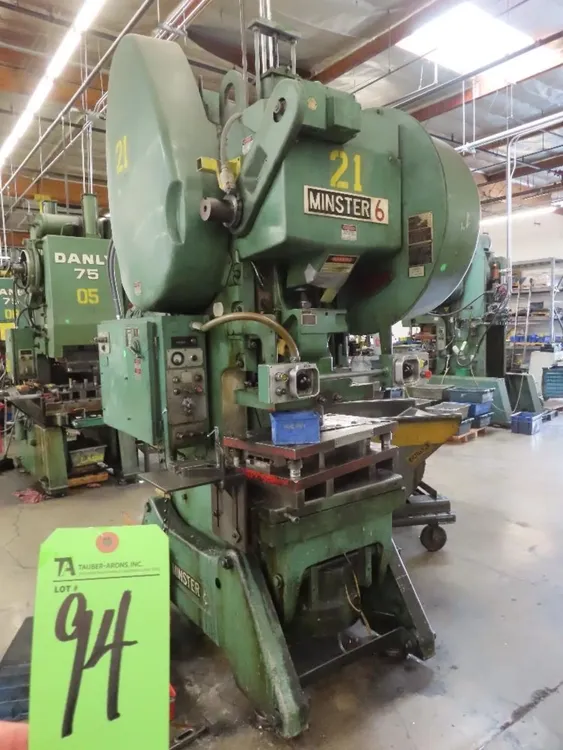 Minster 6 OBI PRESS, BACK GEARED 60 tons