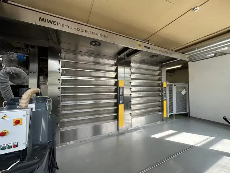 Miwe Thermo express (TE 9 1920) Thermo oil deck oven plant