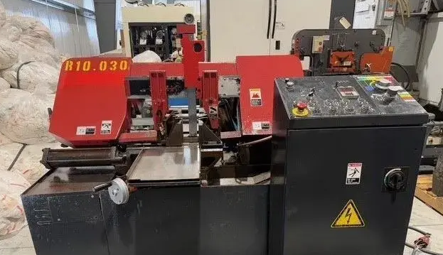 Amada HA-250 W Bandsaw Semi Automatic