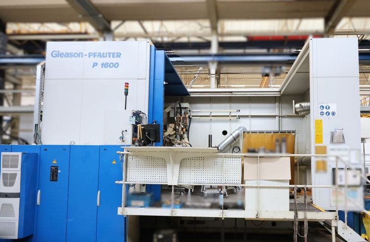 Gleason, Pfauter P 1600 Variable Speed Gear Hobbing Machine - Vertical