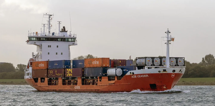 J.J. Sietas A2B LEADER ABT 5214 DWT ON 6.56 M DRAFT