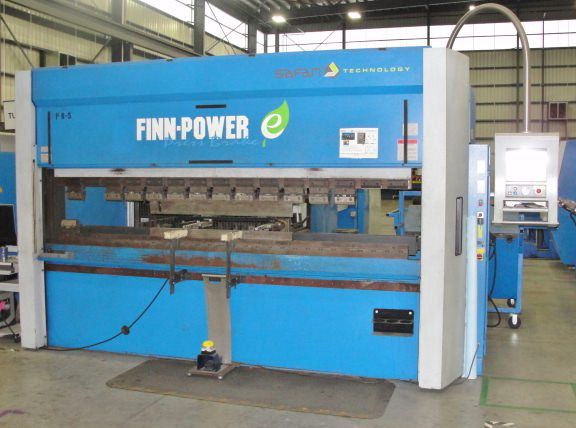 Finn Power 100-3100 E 100 Ton