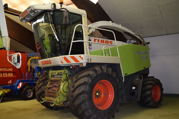 Claas Jaguar 850 Self-Propelled Forage Harvesters - new price !