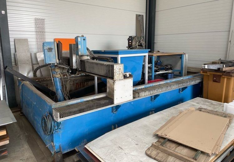 2000 x 4000 waterjet cutting table CNC Control