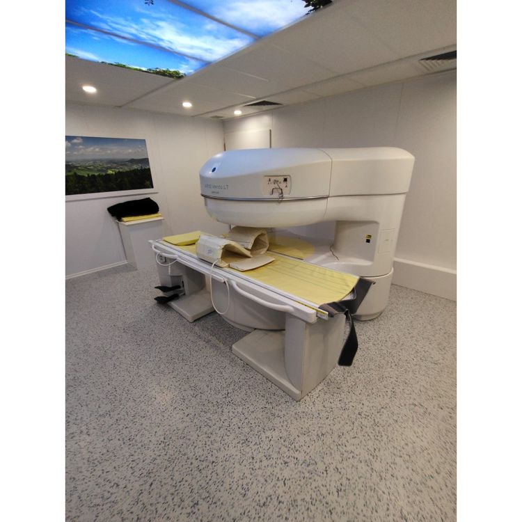 Hitachi Airis Vento LT MRI