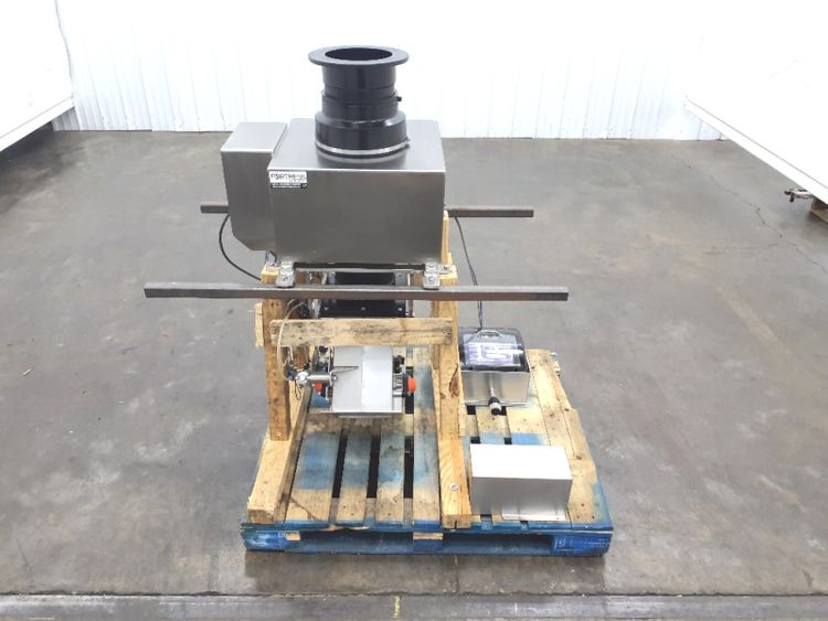 Fortress Stealth S/S Gravity Metal Detector