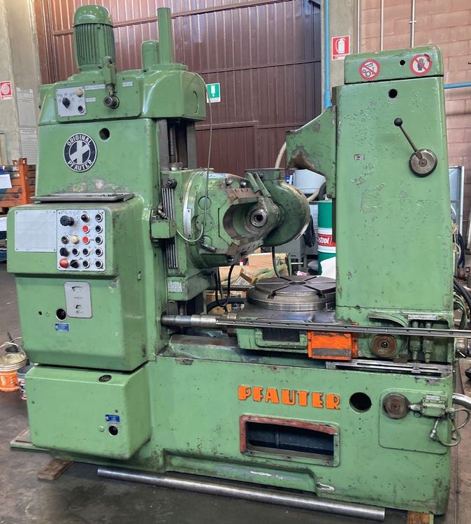 Pfauter P400 Variable Gear Machine