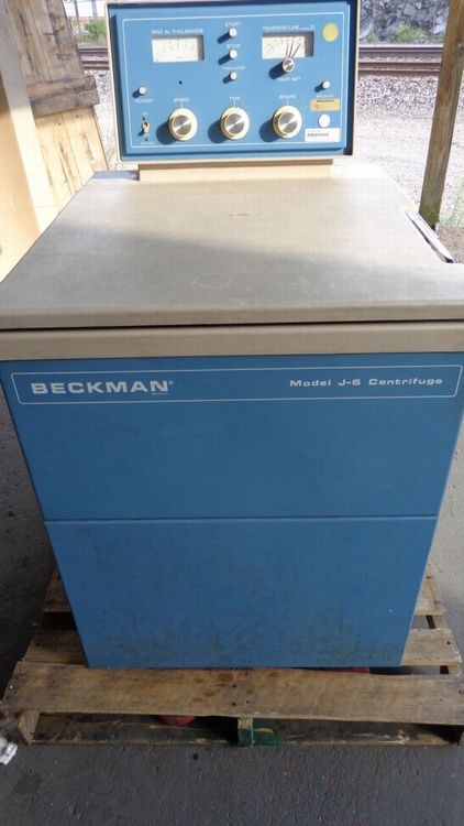 Beckman J-6