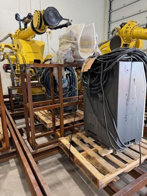 Fanuc M-2000iA/900L 6 Axis 900 kg