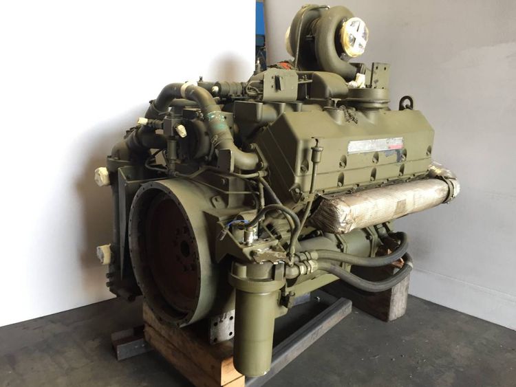 short marine engine