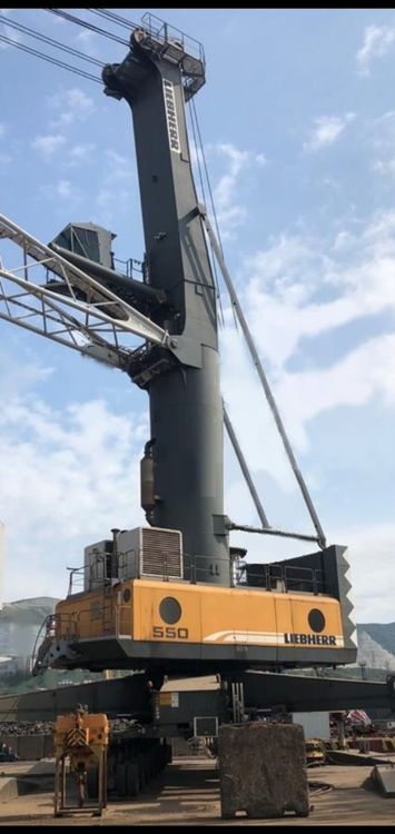 Liebherr LHM 550