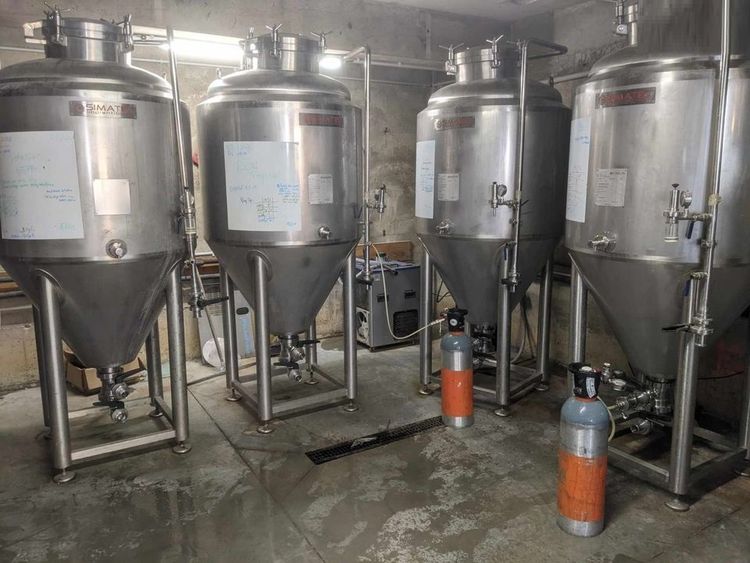 Btiring room 6hl simatec - 4 fermenters 6hl simatec