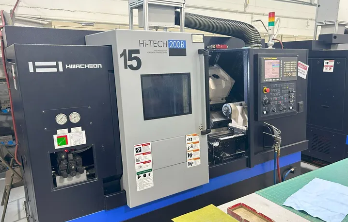 Hwacheon FANUC OI-TD 3,500 RPM HI-TECH 200B 2 Axis