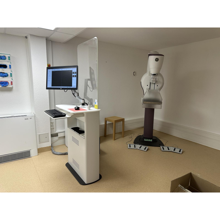 GE Healthcare Senographe Crystal Nova