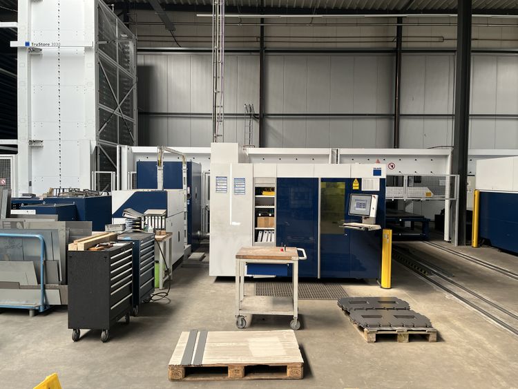 Trumpf TruLaser 3030 fiber (L49) Siemens Sinumerik 840D SL