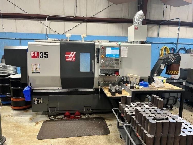 Haas Haas 2-Axis CNC with 15" Color LCD Monitor 3,200 RPM ST-35 2 Axis