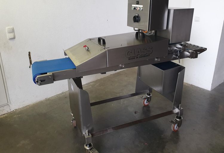 Glass SPR 320 chip press