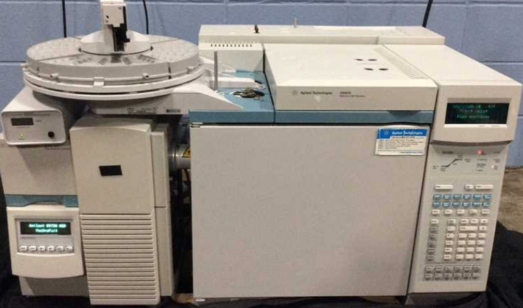 Agilent 6890N with 5973N with 7683 Series Gas Chromatograph with MASS SPECTROMETER and Autosampler