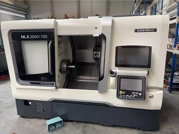 DMG M730UM with CELOS 4000 rpm MORI NLX 2500 Y / 700 2 Axis