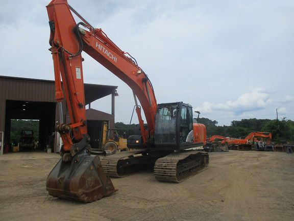 Hitachi ZX210LC-5 Excavator