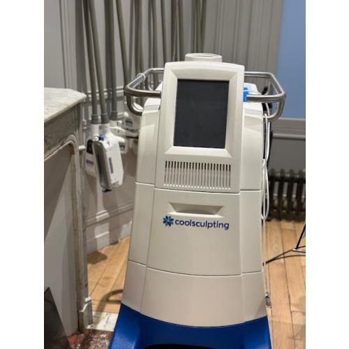 Zeltiq Coolsculpting Cryolipolysis system