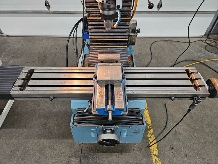 Southwestern Industries PROTO TRAK DPM Vertical 4200 rpm