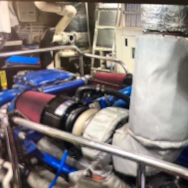 2 Detroit 16V-92TI   770 HP @ 1800 rpm