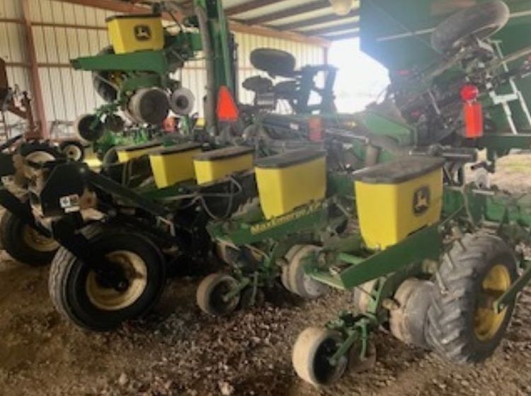 John Deere 1720 Planters Integral