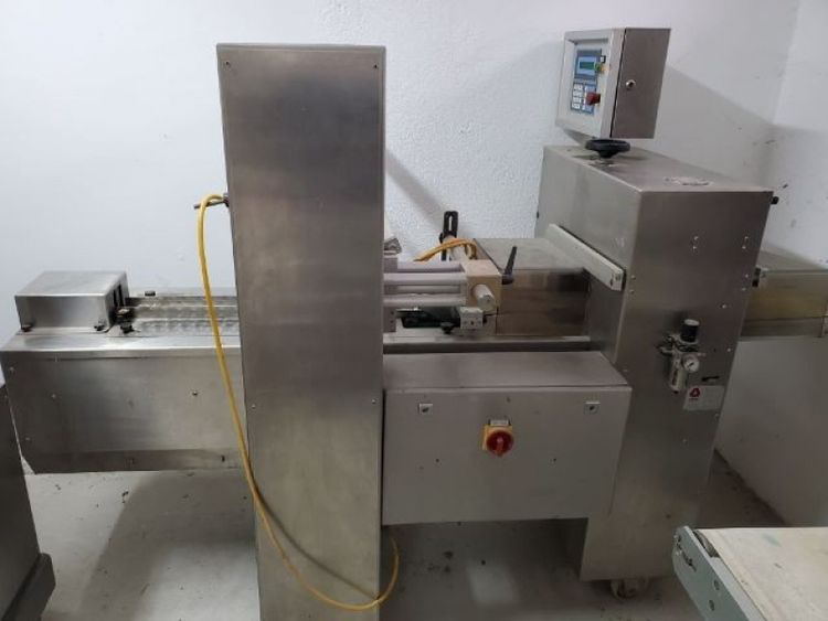 LUTHI FSR 520  Flowpack machine