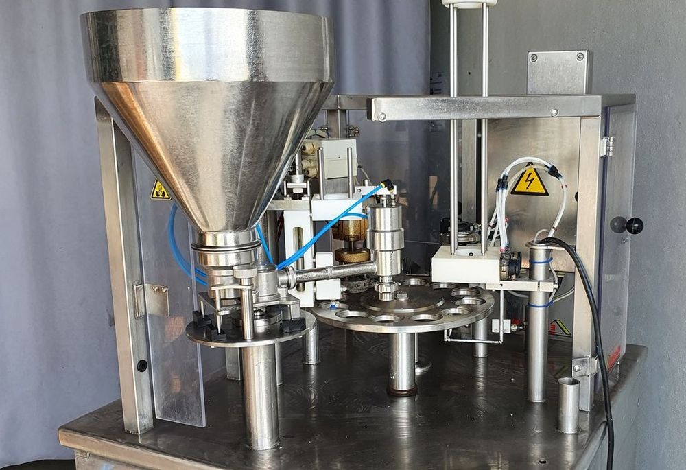 YOGURT ROTARY PACKAGING MACHINE