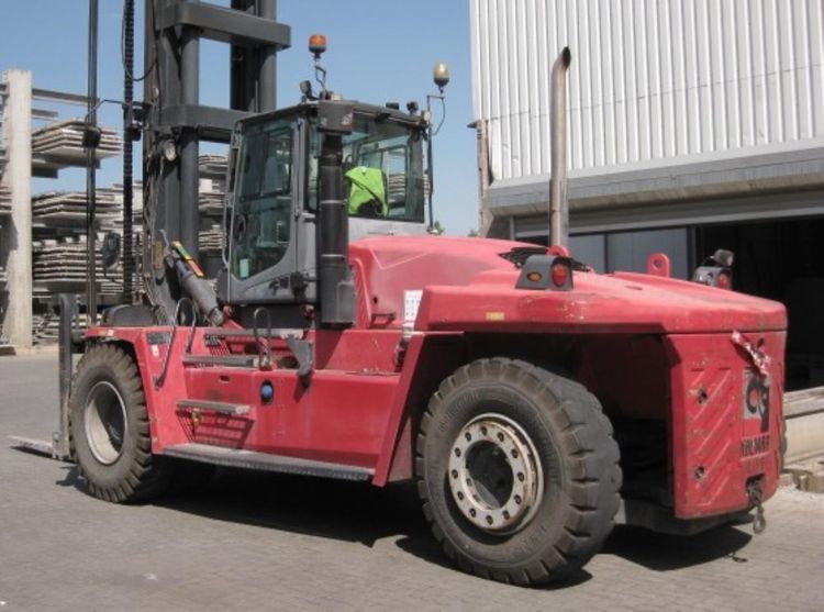 Kalmar DCG220-12