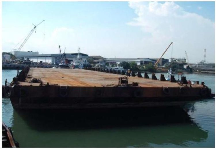 8500 Ton DWT 285 x 90ft Deck Barge