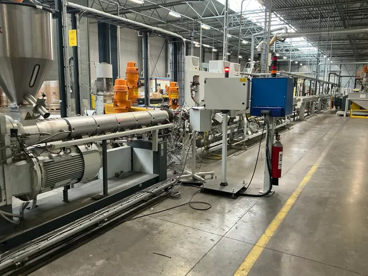 Online auction - Extrusion lines for underfloor heating pipe and water treatment due to production discontinuation