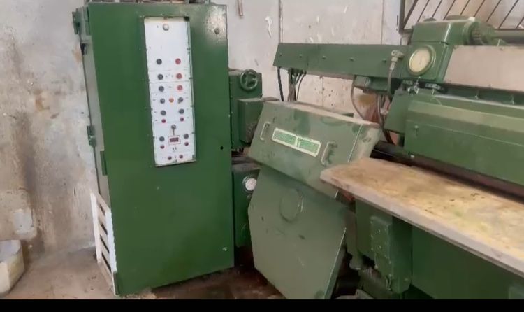 Moenus Turner wet blue splitting machine