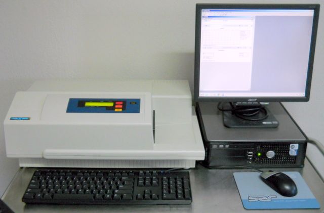 Molecular Devices SpectraMax Gemini EM, Microplate Top/Bottom Read Fluorescence Spectrophotometer
