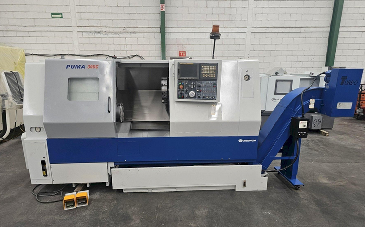 Doosan Fanuc 0i-TD 2,800 RPM PUMA 300C  2 Axis