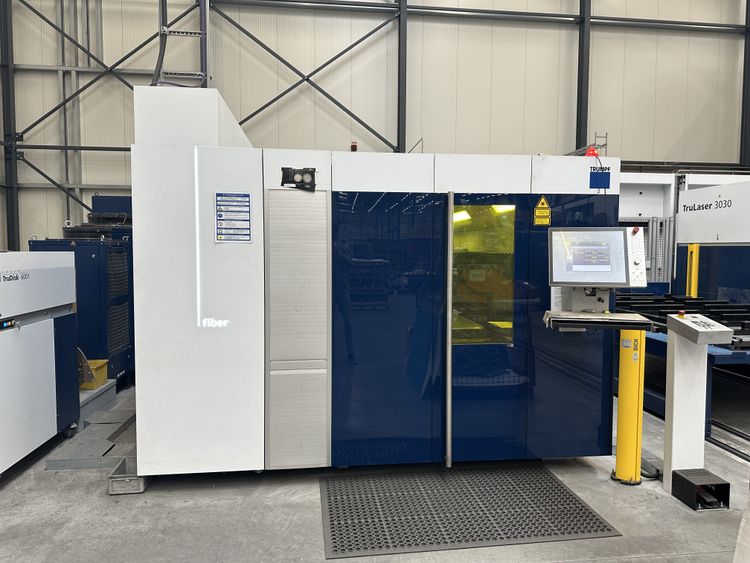 Trumpf TruLaser 3030 fiber (L49) Siemens Sinumerik 840 D SL