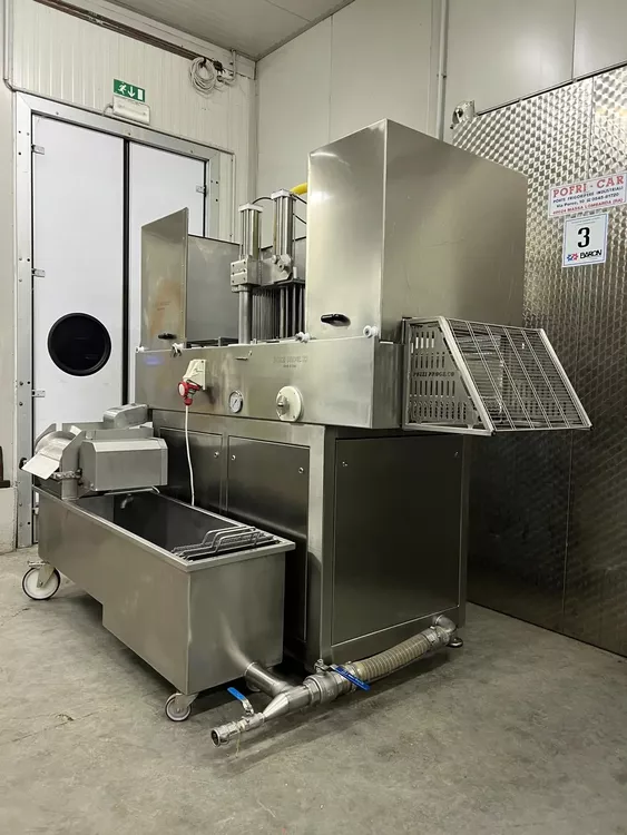 PROGECO Injection Machine