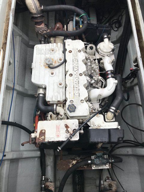 2 Cummins QSB5.9 Diesel Marine Engine