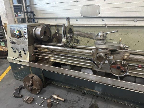 Colchester Gap Bed Centre Lathe x 80 1600 rpm Mascot 1600