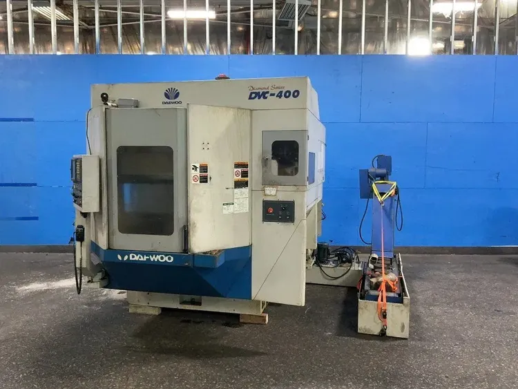 Daewoo DVC-400  3 Axis