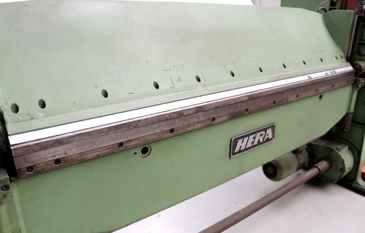 Hera UM II / 2000 x 2.5 Sheet width 2,020 mm