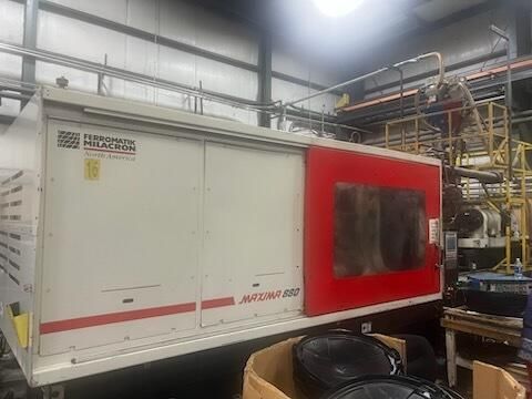 Cincinnati Milacron Maxima MM 880 880 T