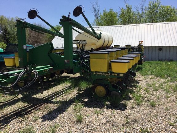 john-deere-7200-planter