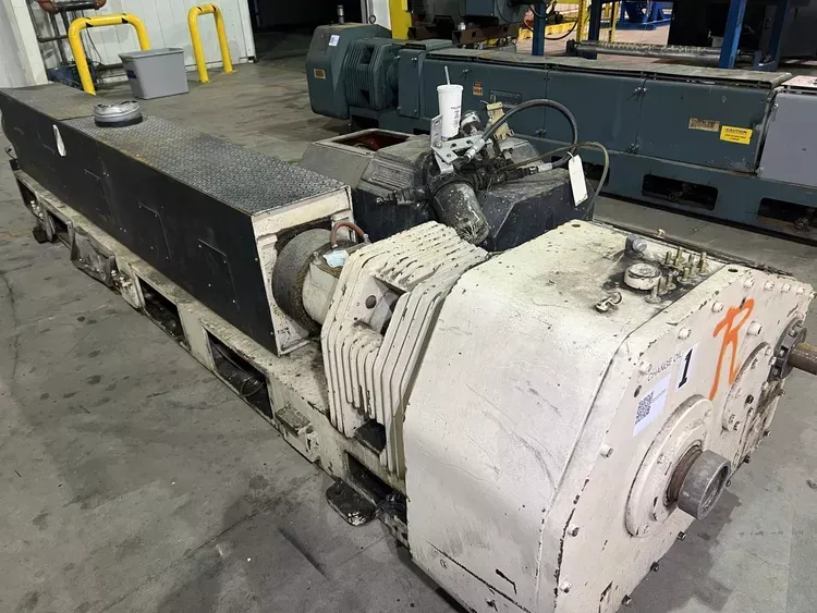 Gloucester 4.5" air cooled extruder