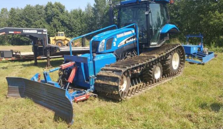 New Holland Sur-Trac TS135 and Drag